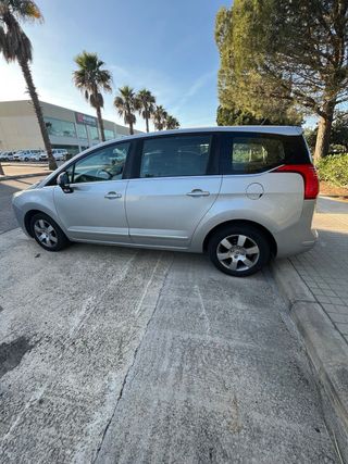 Peugeot 5008 Premium 2.0 HDI 150CV