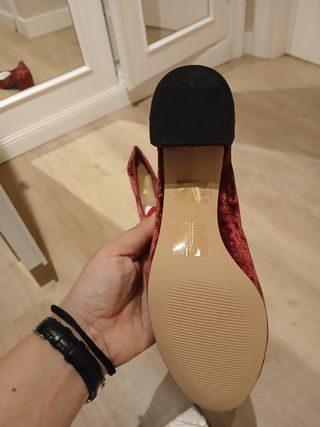 Zapatos salón terciopelo burdeos #Eurovillas