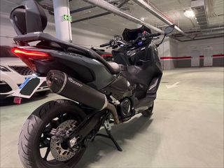 Yamaha TMAX 560 Tech MAX Gris