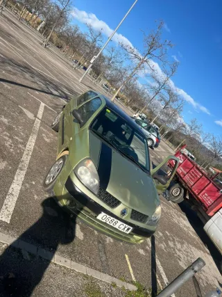 Renault Clio 2004