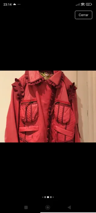 Cazadora de cuero roja