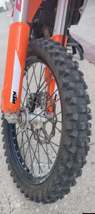 KTM 450 SX-F 2023 Motocross se vende por poco uso