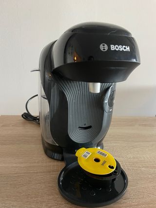 Cafetera Bosch Tassimo Negra+ cápsula