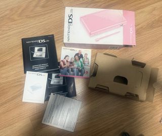 Caja y manuales Nintendo DS Lite Rosa