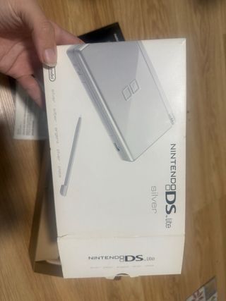 Caja y manuales Nintendo DS Lite Gris