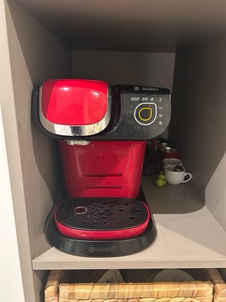 Cafetera Bosch Tassimo Roja