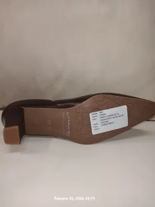Zapatos tacón piel marrón oscuro T37