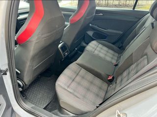 Alquiler Volkswagen Golf 2021