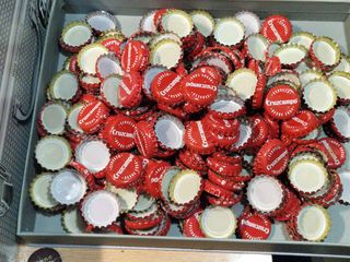 Lotto di 700 tappi di bottiglie di birra