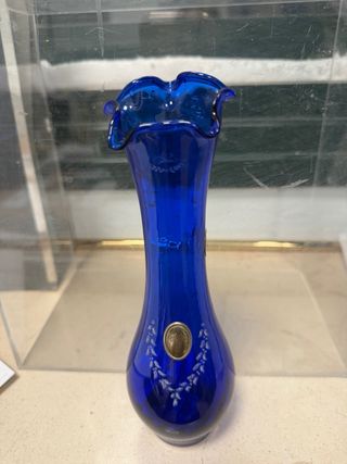 Vaso blu cristallo con placca argento