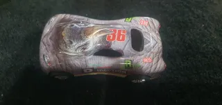 Coche de juguete con diseño de elefante