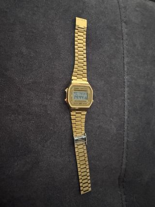Reloj Casio Dorado Digital
