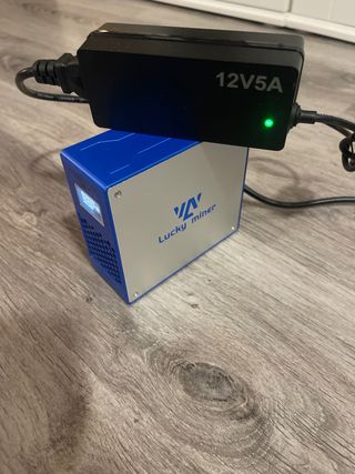 Lucky Miner 12V5A Fuente de Alimentación