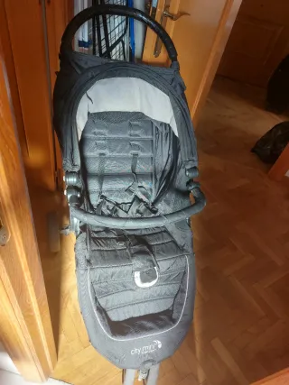 Carro City Mini Jogger con capazo