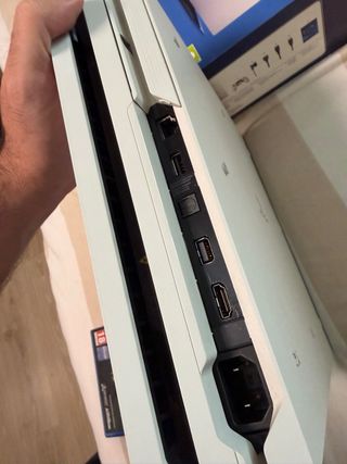 PS4 Pro 1TB Blanca + Juegos