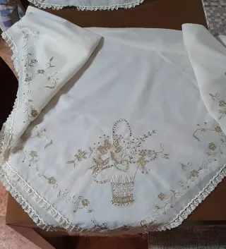 Manteletas Falleras Bordadas