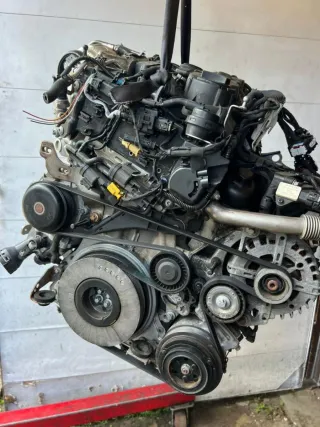 Motor Mercedes E220 654920 145.000 Km