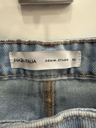 Jeans larghi strappati azzurri