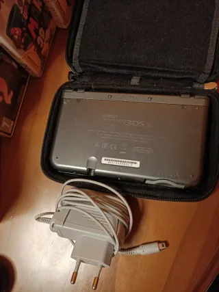 New Nintendo 3Ds Xl pack + Juegos y funda