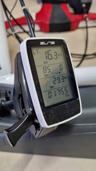 Rolo de treino bicicleta Elite Qubo Digital WT