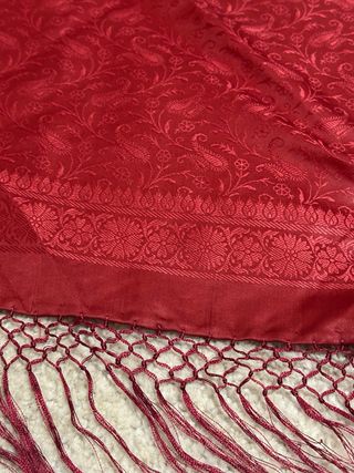 Pico mantón de huertana adamascado