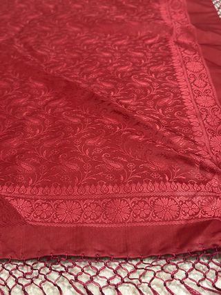 Pico mantón de huertana adamascado