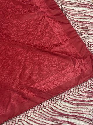 Pico mantón de huertana adamascado