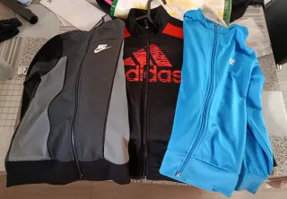 Lote de 3 chaquetas de chándal Talla 8 años a 10