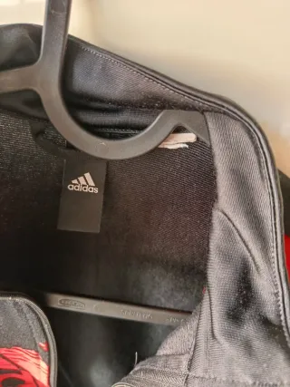 Lote de 3 chaquetas de chándal Talla 8 años a 10