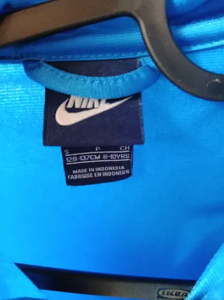 Lote de 3 chaquetas de chándal Talla 8 años a 10