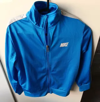 Lote de 3 chaquetas de chándal Talla 8 años a 10