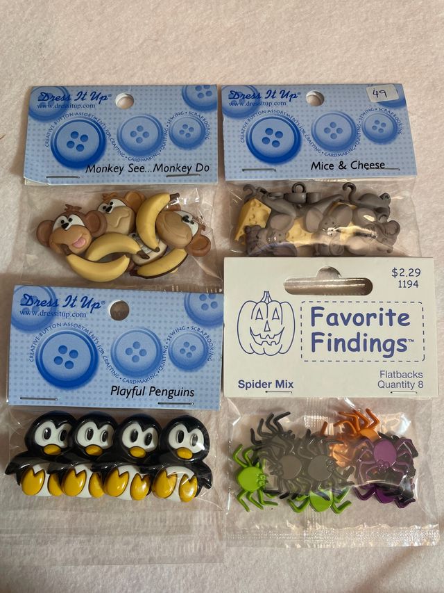 Lote 5….Botones decorativos Dress it up