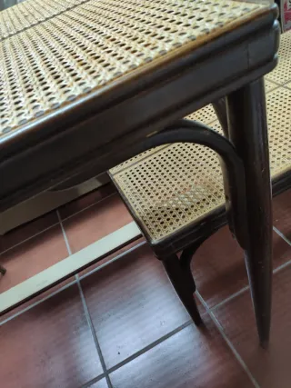 Mesa alta ratán madera noble maciza con cristal