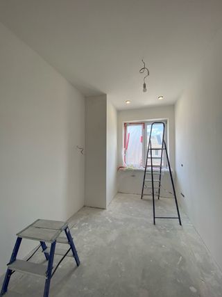 Pintura y alisado de paredes