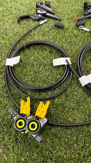 Kit Frenos Shigura Shimano XT + Pinzas Magura MT7