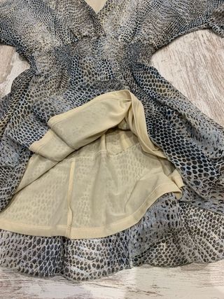 Vestido Zara estampado serpiente