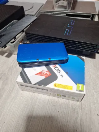 Nintendo 3DS XL Azul con caja