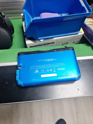 Nintendo 3DS XL Azul con caja