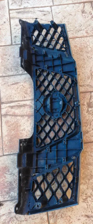 Rejilla Delantera Nissan Pathfinder