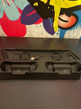 Sony PS4 1TB Console Nera con accessori