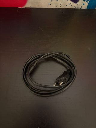 Sony PS4 1TB Console Nera con accessori