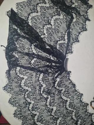 Velo de encaje negro para disfraz