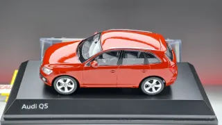 Audi Q5 1:43 Schuco