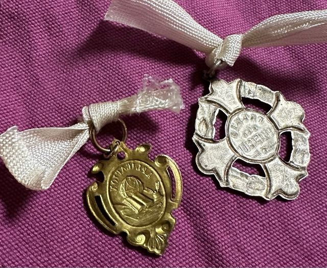 2 Antiguas Medallas Escolares Premio Aplicación