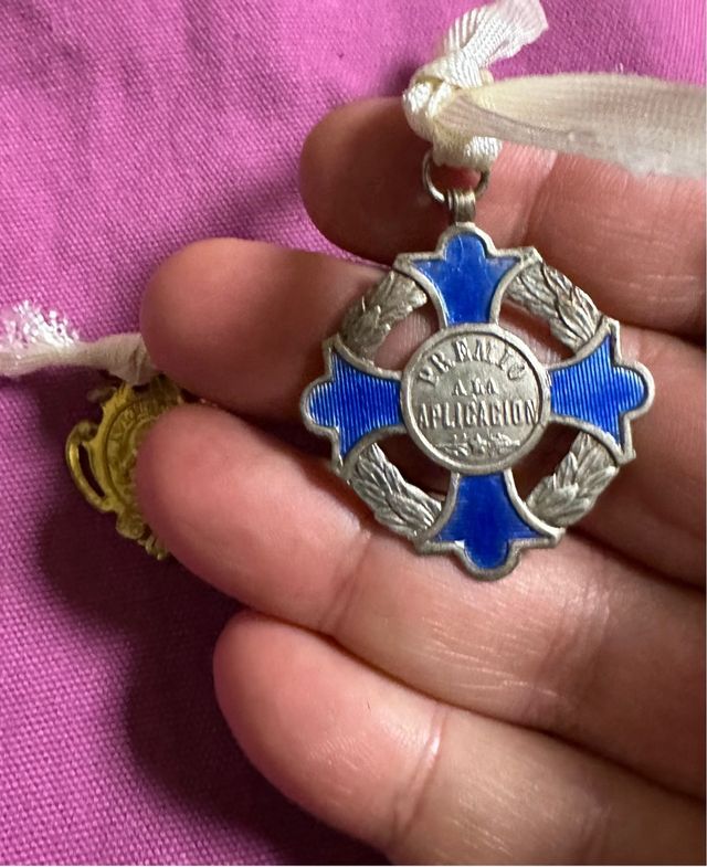 2 Antiguas Medallas Escolares Premio Aplicación