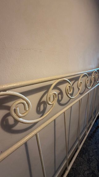 Cabezal de cama de hierro forjado blanco