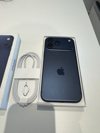 iPhone 17 Pro Max Azul Marino