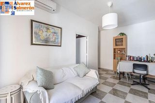 Piso en venta en Camino de Ronda - Rosaleda en Granada