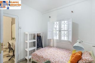 Piso en venta en Camino de Ronda - Rosaleda en Granada