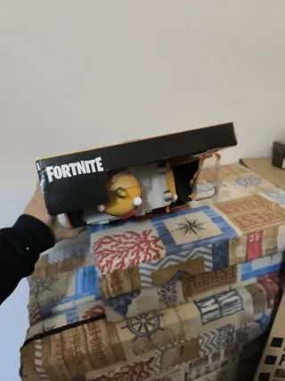 Fortnite Durrr Burger Vehículo y Figura